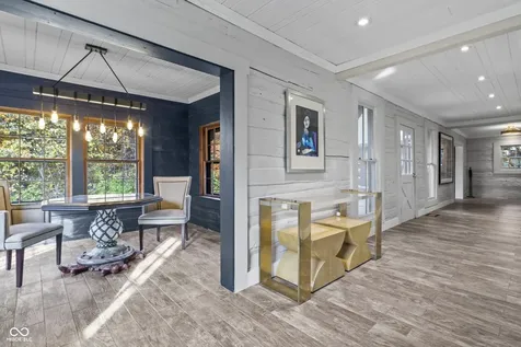 5255 S Us 421 Zionsville IN 46077