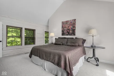 5255 S Us 421 Zionsville IN 46077