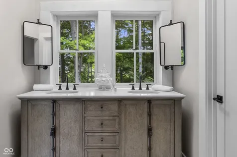 5255 S Us 421 Zionsville IN 46077