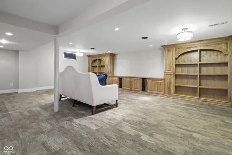 5255 S Us 421 Zionsville IN 46077
