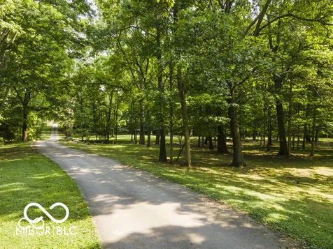 5255 S Us 421 Zionsville IN 46077