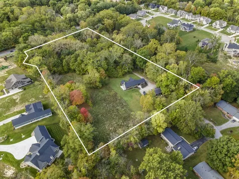 5255 S Us 421 Zionsville IN 46077