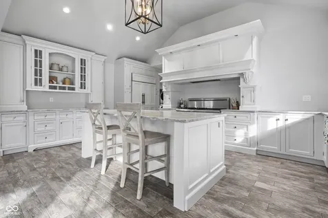 5255 S Us 421 Zionsville IN 46077