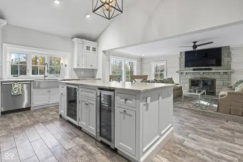 5255 S Us 421 Zionsville IN 46077