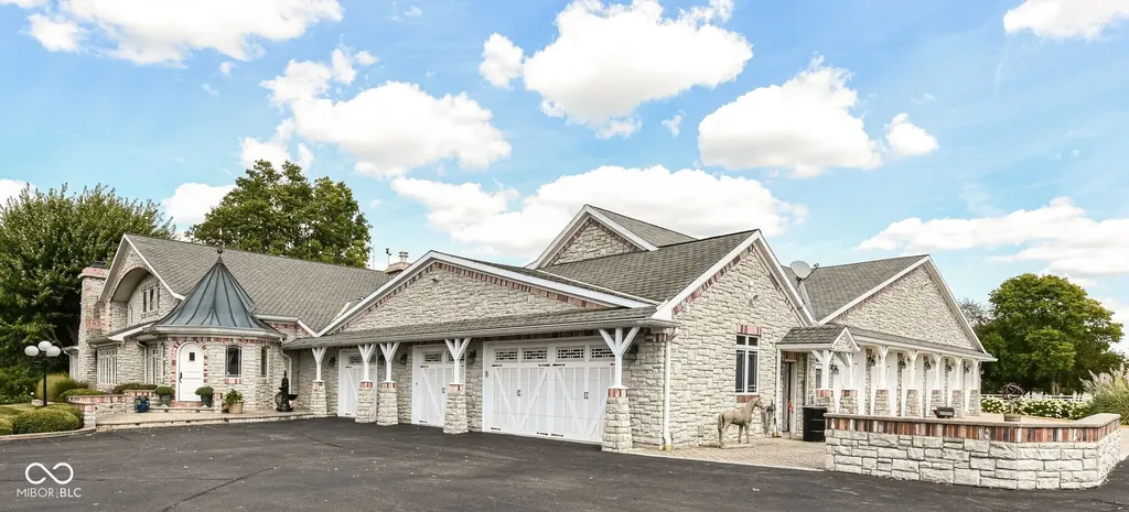 12131 E 196th Street Noblesville IN 46060