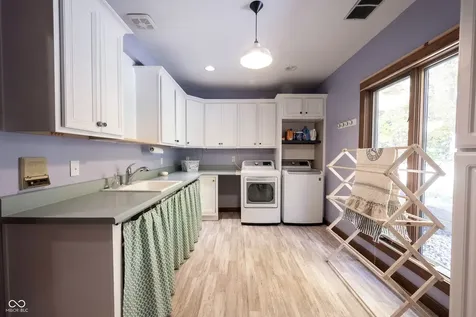 13248 Fairwood Drive Mccordsville IN 46055