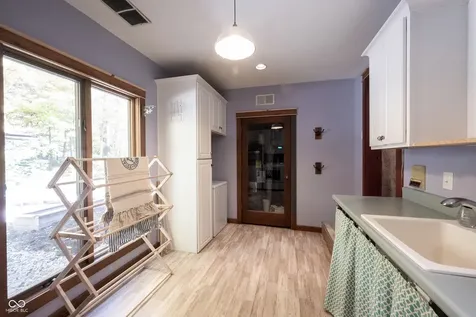 13248 Fairwood Drive Mccordsville IN 46055