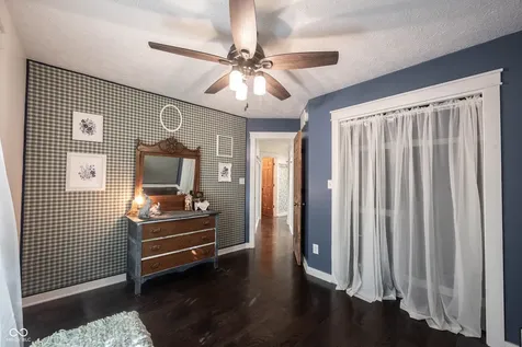 13248 Fairwood Drive Mccordsville IN 46055