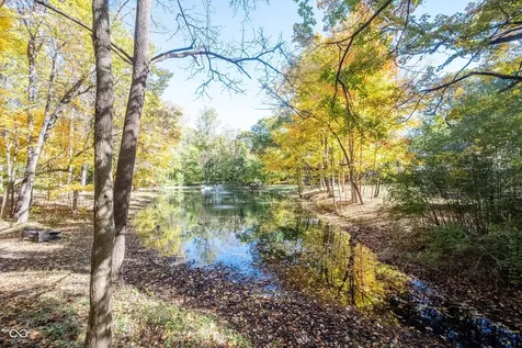 13248 Fairwood Drive Mccordsville IN 46055
