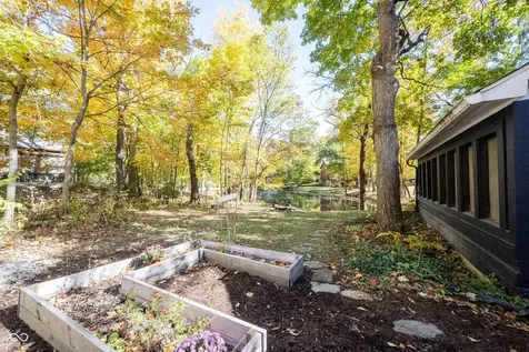 13248 Fairwood Drive Mccordsville IN 46055