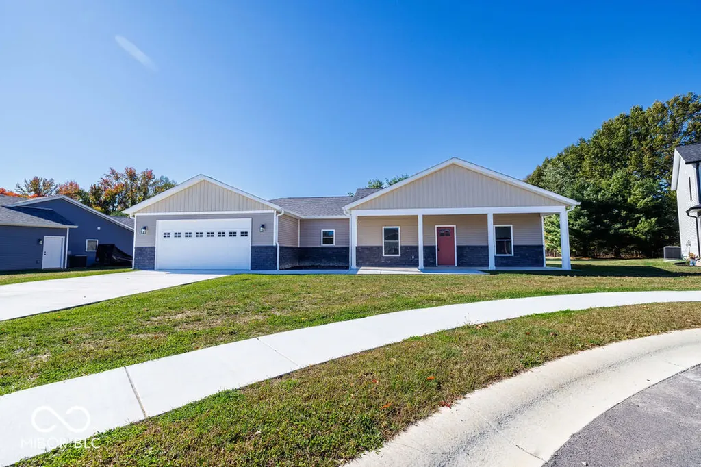 534 E Dogwood Court Spencer IN 47460