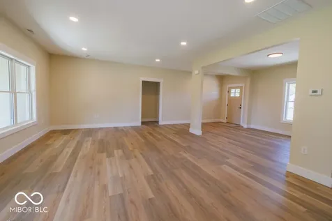 534 E Dogwood Court Spencer IN 47460