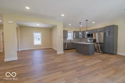 534 E Dogwood Court Spencer IN 47460