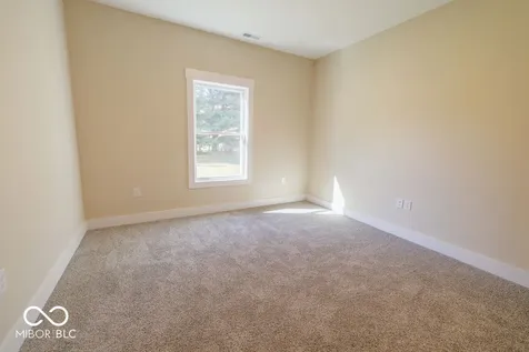 534 E Dogwood Court Spencer IN 47460