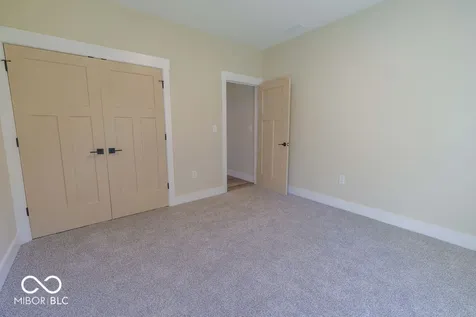 534 E Dogwood Court Spencer IN 47460