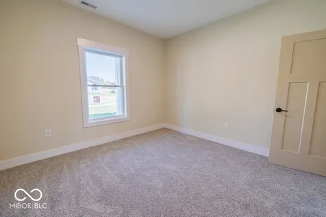 534 E Dogwood Court Spencer IN 47460