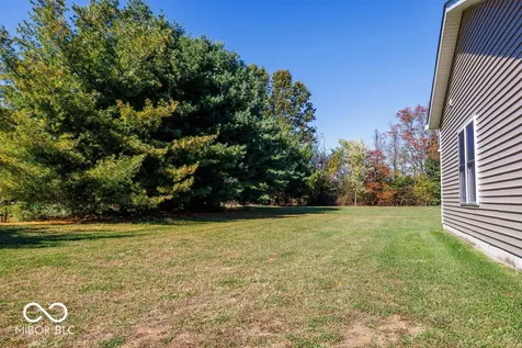 534 E Dogwood Court Spencer IN 47460