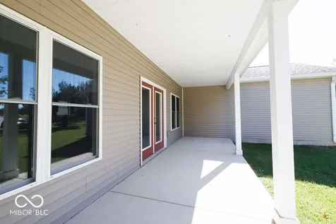 534 E Dogwood Court Spencer IN 47460
