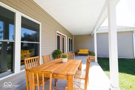 534 E Dogwood Court Spencer IN 47460