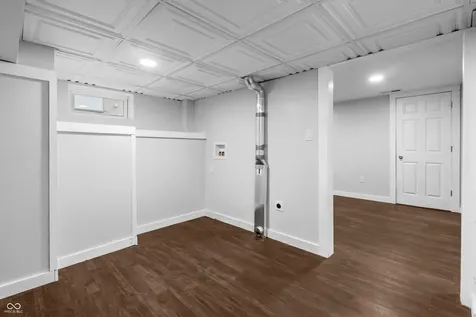 2035 10th Street Columbus IN 47201