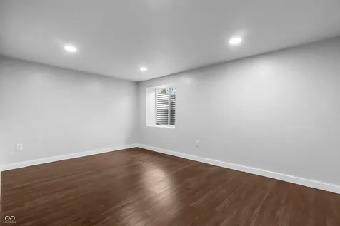 2035 10th Street Columbus IN 47201