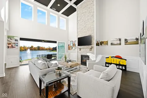 4301 Stone Lake Drive Zionsville IN 46077