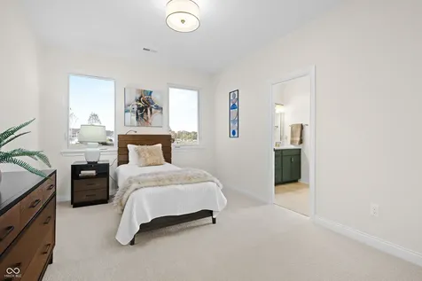4301 Stone Lake Drive Zionsville IN 46077