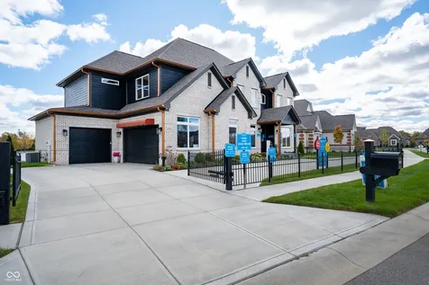 4301 Stone Lake Drive Zionsville IN 46077