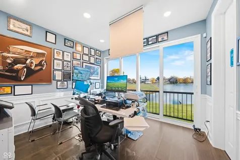 4301 Stone Lake Drive Zionsville IN 46077