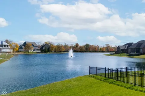4301 Stone Lake Drive Zionsville IN 46077
