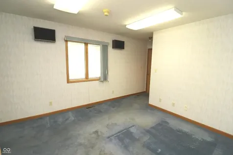 1720 Lafayette Road Crawfordsville IN 47933