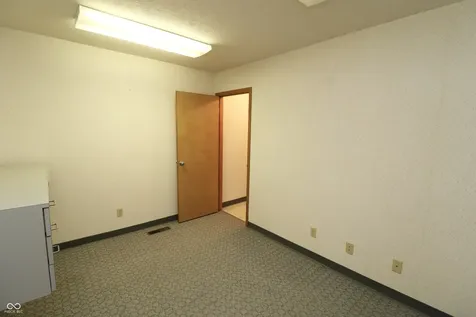 1720 Lafayette Road Crawfordsville IN 47933