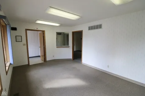 1720 Lafayette Road Crawfordsville IN 47933