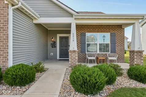 6819 W Wintergreen Court Mccordsville IN 46055