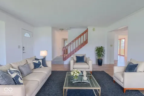8132 Lynn Drive Indianapolis IN 46237