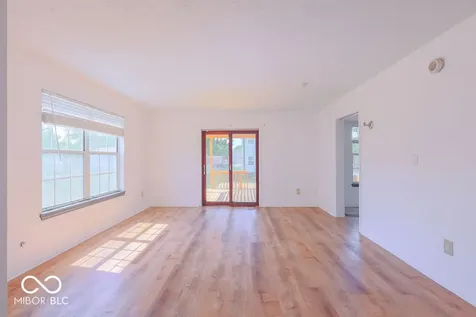 8132 Lynn Drive Indianapolis IN 46237
