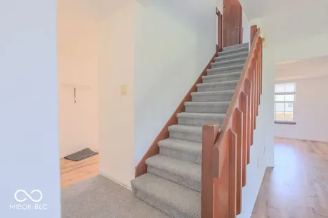 8132 Lynn Drive Indianapolis IN 46237