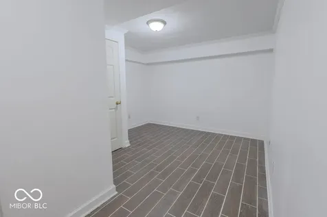 8132 Lynn Drive Indianapolis IN 46237