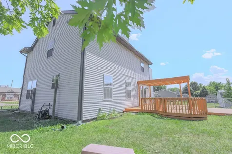 8132 Lynn Drive Indianapolis IN 46237