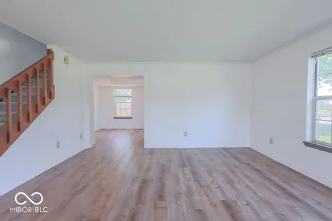 8132 Lynn Drive Indianapolis IN 46237