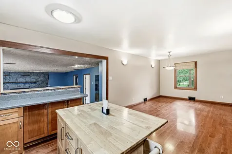 3830 S Olney Street Indianapolis IN 46237