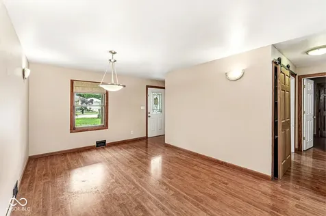 3830 S Olney Street Indianapolis IN 46237