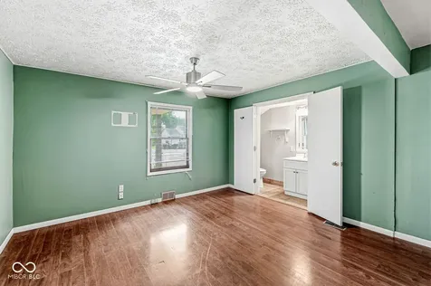 3830 S Olney Street Indianapolis IN 46237