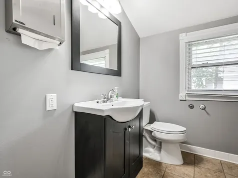 610 N Rangeline Road Carmel IN 46032