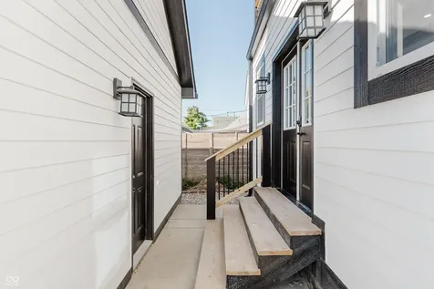 1329 Marlowe Avenue Indianapolis IN 46202