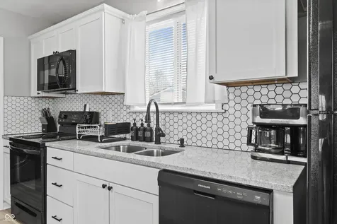9121 Key Lane Indianapolis IN 46234