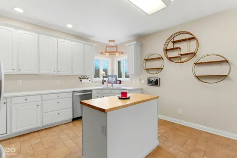 5773 Station Hill Drive Avon IN 46123