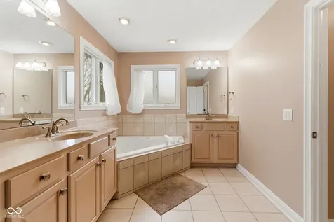 5773 Station Hill Drive Avon IN 46123