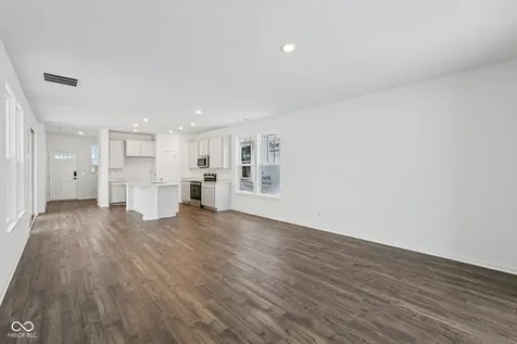5661 Arcade Boulevard Mccordsville IN 46055
