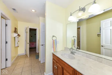 7620 Dean Road Indianapolis IN 46240